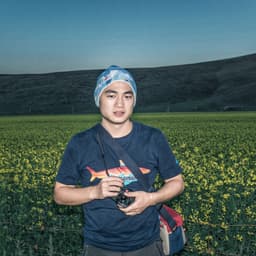 Junyu Zou portrait